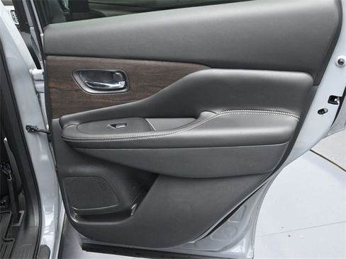 Used 2024 Nissan Murano Platinum w/ Cargo Package image 31