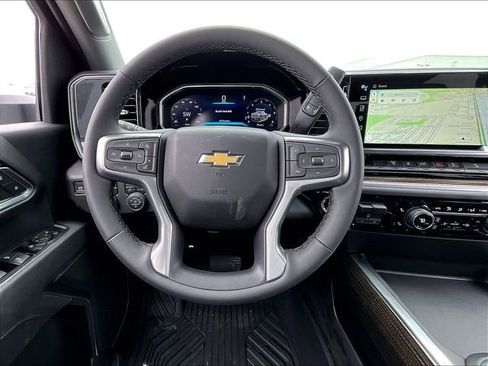 New 2026 Chevrolet Silverado 3500 LT image 17