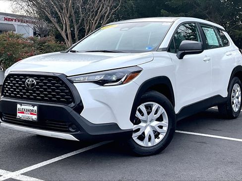 Used 2024 Toyota Corolla Cross L image 1