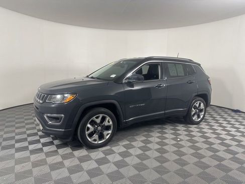 Used 2018 Jeep Compass Limited FWD image 9