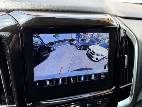 Used 2020 Chevrolet Traverse Premier FWD image 50