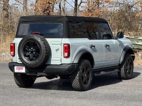 Used 2024 Ford Bronco Black Diamond image 10