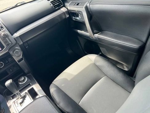 Used 2019 Toyota 4Runner SR5 Premium AWD/4WD image 15