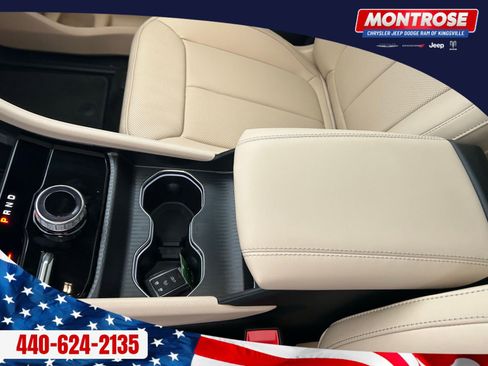 New 2025 Jeep Grand Cherokee L Limited w/ Luxury Tech Group II AWD/4WD image 16