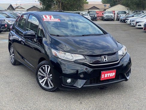 Used 2017 Honda Fit EX image 1
