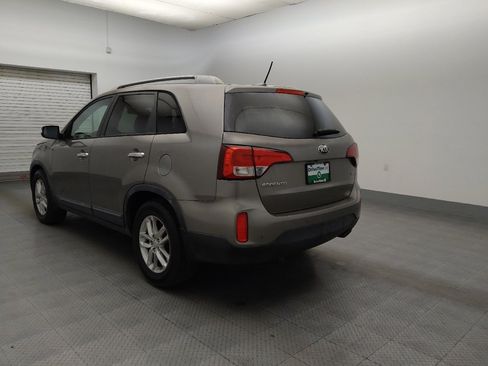 Used 2014 Kia Sorento LX image 5