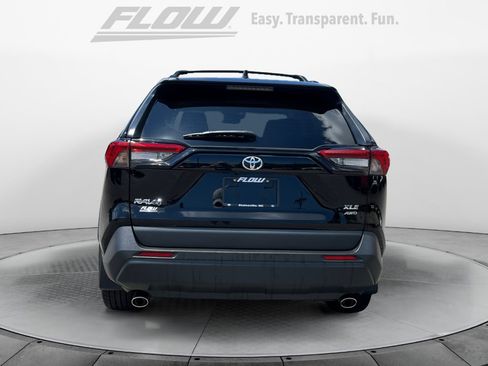 Used 2025 Toyota RAV4 XLE Premium w/ Weather Package AWD/4WD image 8