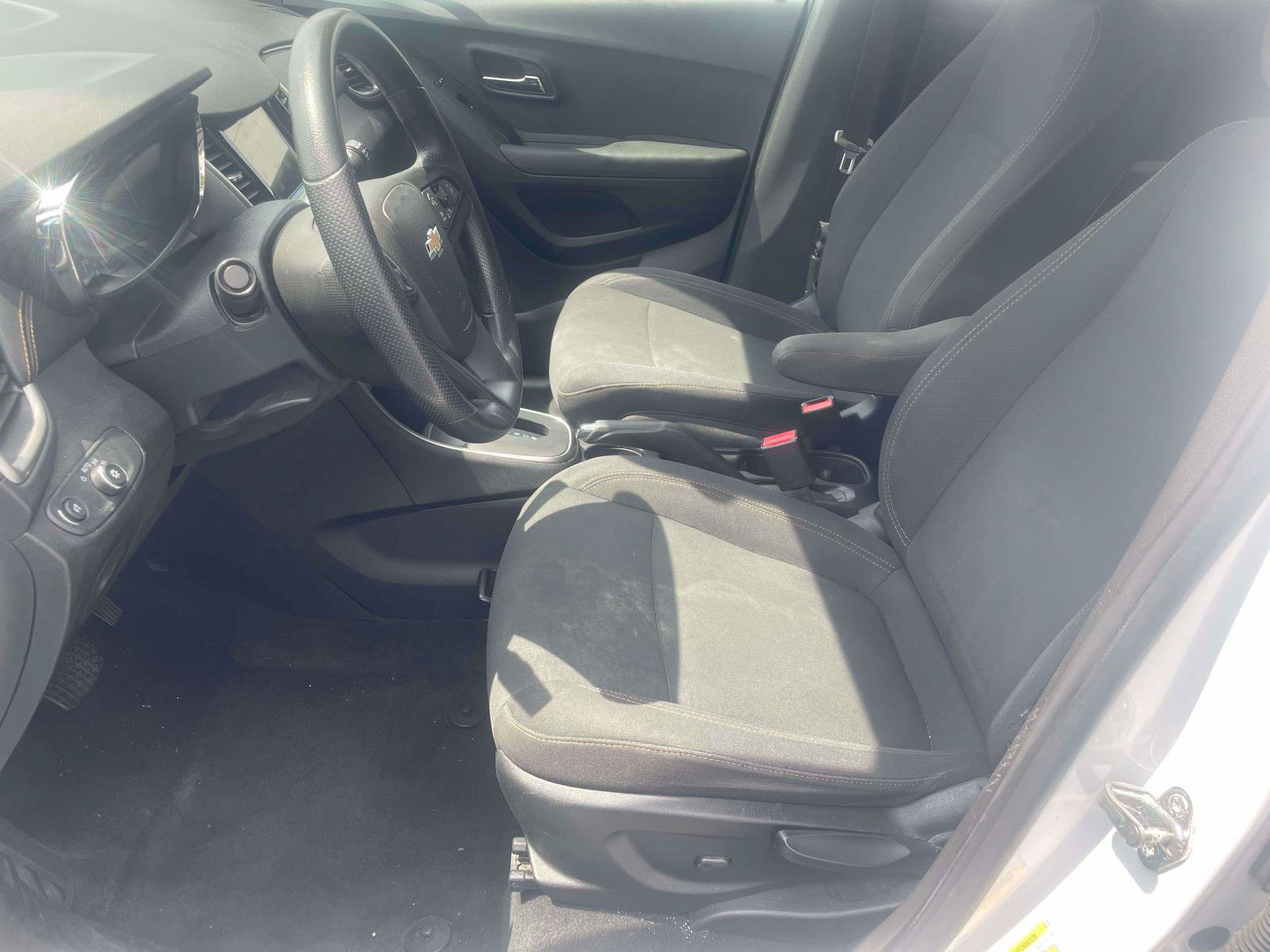Used 2019 Chevrolet Trax LS w/ Tint and Cruise Package FWD image 12