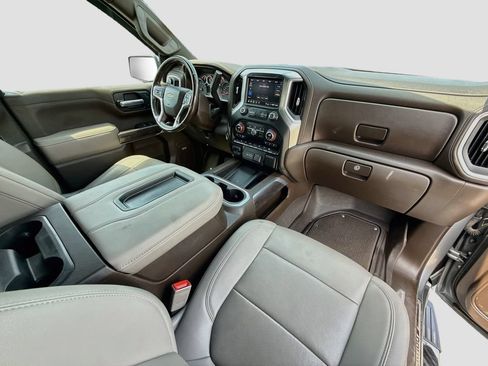 Used 2021 Chevrolet Silverado 1500 LTZ w/ LTZ Convenience Package II AWD/4WD image 33