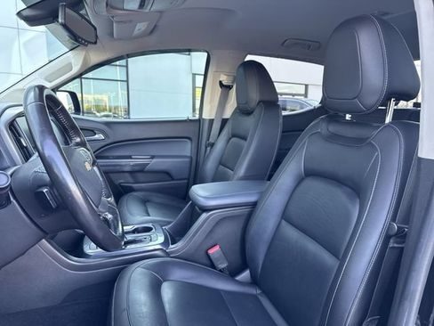 Used 2018 Chevrolet Colorado Z71 AWD/4WD image 12