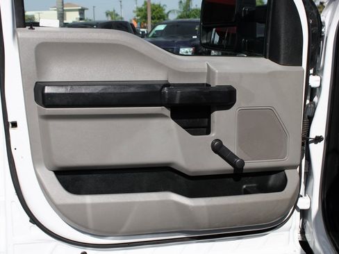 Used 2018 Ford F450 XL w/ Trailer Tow Package image 20