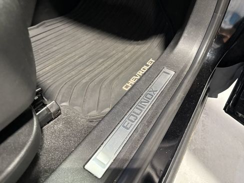 Used 2020 Chevrolet Equinox Premier AWD/4WD image 36
