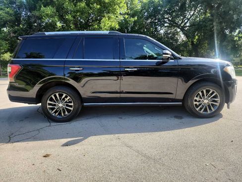 Used 2020 Ford Expedition Limited RWD image 11