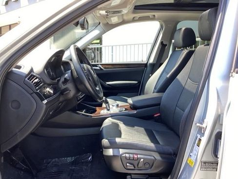 Used 2017 BMW X3 sDrive28i w/ Premium Package 3 RWD image 31