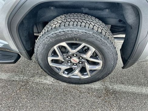 New 2026 GMC Sierra 1500 SLT AWD/4WD image 12