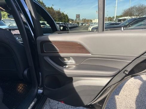 Used 2025 Mercedes-Benz GLE 350 4MATIC image 30