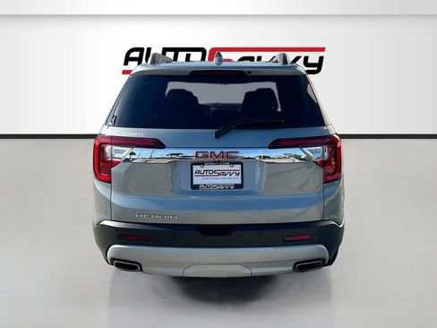 Used 2023 GMC Acadia SLE w/ Driver Convenience Package FWD image 6