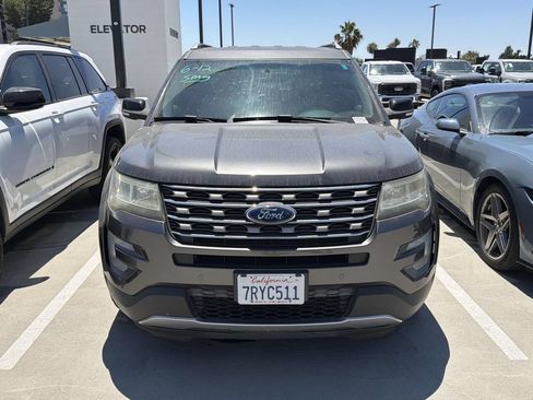 Used 2016 Ford Explorer XLT w/ Equipment Group 202A FWD image 16