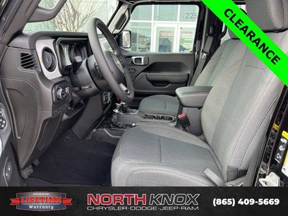 New 2025 Jeep Gladiator Sport