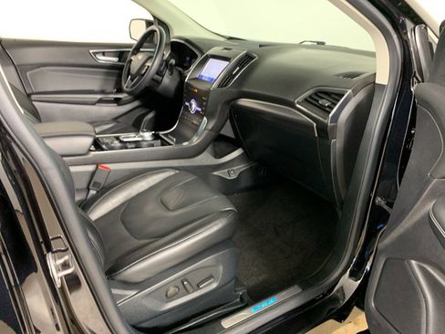 Used 2020 Ford Edge Titanium w/ Equipment Group 301A image 38
