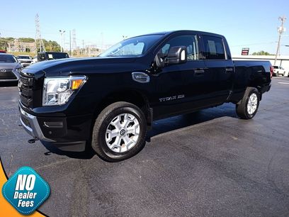Used 2024 Nissan Titan SV w/ SV Convenience Package