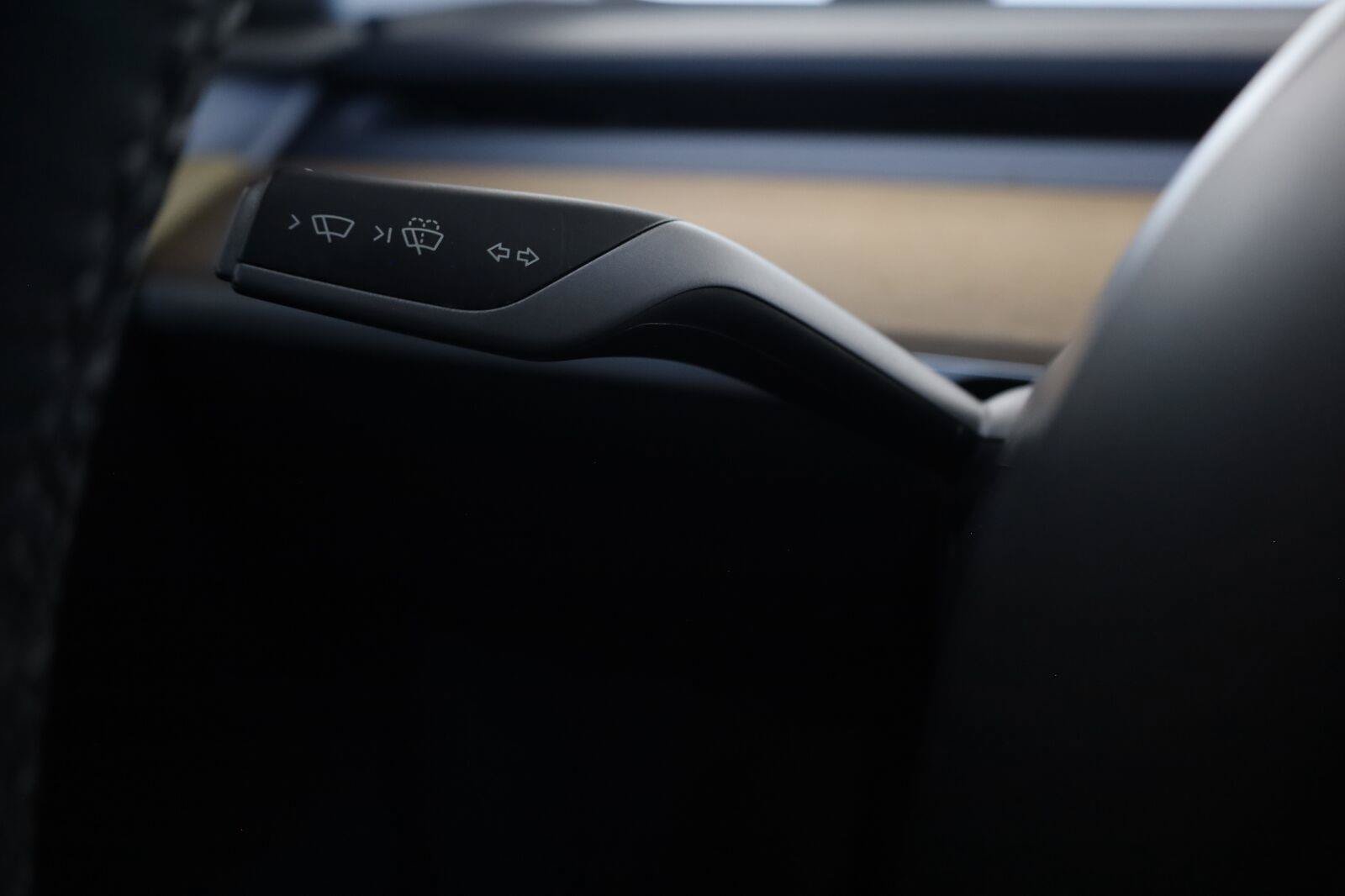Used 2023 Tesla Model Y Long Range AWD/4WD image 33