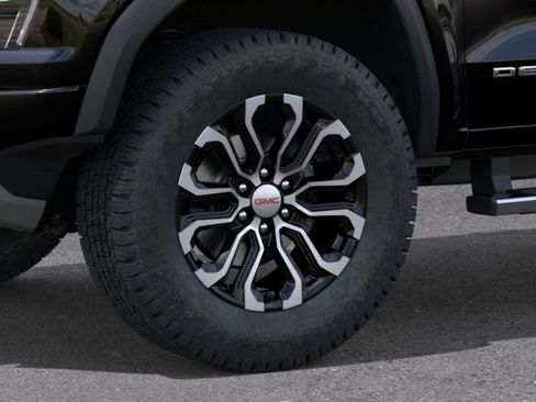 New 2026 GMC Canyon Denali AWD/4WD image 11