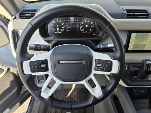 Used 2020 Land Rover Defender 110 HSE AWD/4WD image 18