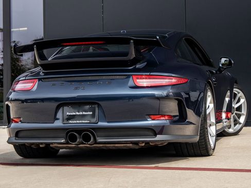 Certified 2015 Porsche 911 GT3 image 11