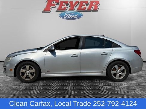 Used 2015 Chevrolet Cruze LT w/ Sun And Sound Package FWD image 2