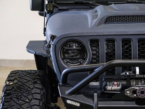 Used 2022 Jeep Gladiator Rubicon w/ Cold Weather Group image 3