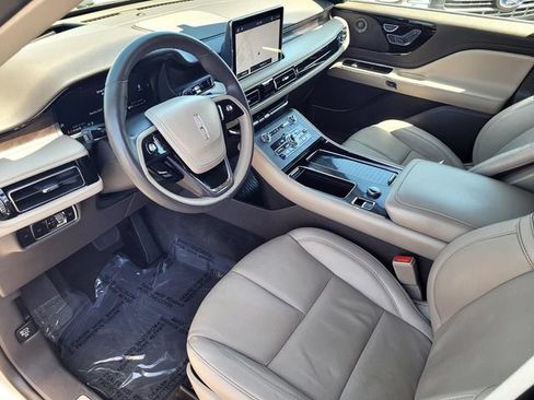 Certified 2023 Lincoln Aviator Reserve w/ Equipment Group 201A RWD image 10