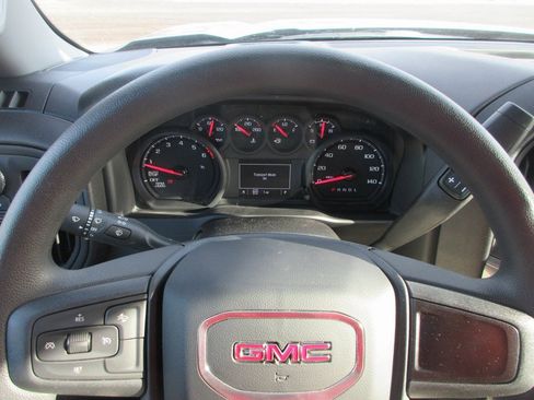 New 2026 GMC Sierra 1500 Pro image 15