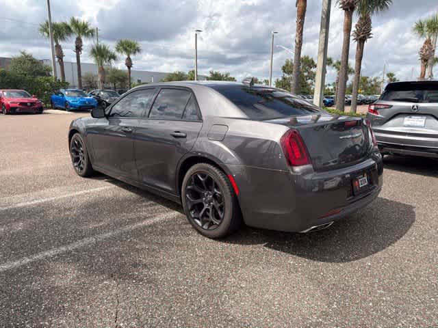 Used 2019 Chrysler 300 Touring w/ Sport Appearance Package RWD image 13
