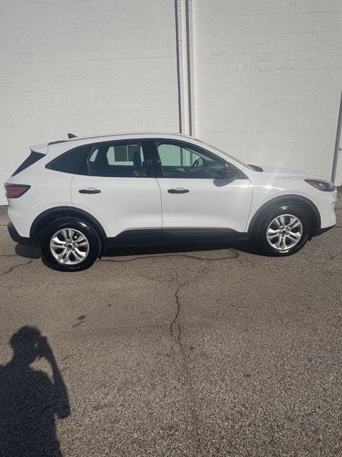 Used 2022 Ford Escape S AWD/4WD image 21