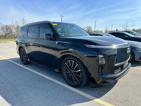 Used 2025 INFINITI QX80 Autograph image 12