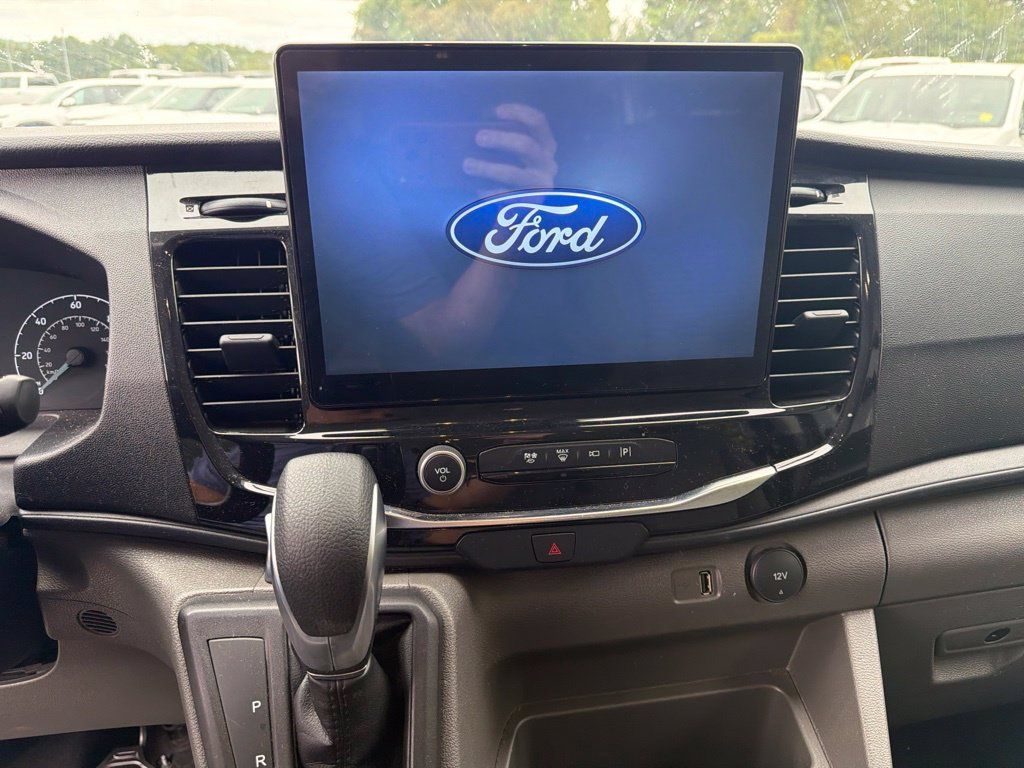 Used 2023 Ford Transit 350 XLT RWD image 10