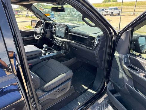Used 2022 Ford F150 XLT w/ Equipment Group 302A High RWD image 15