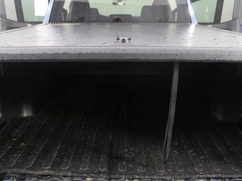 Used 2021 Chevrolet Silverado 1500 LT image 18