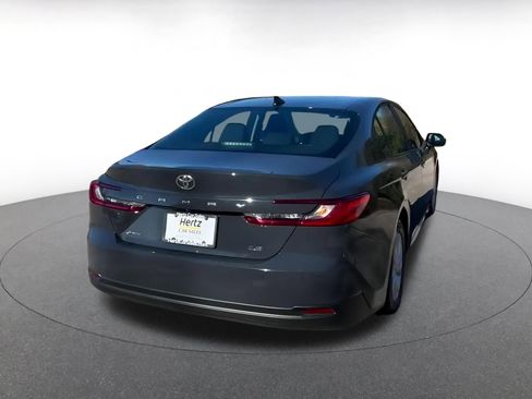 Used 2025 Toyota Camry LE image 14