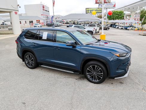 Certified 2026 Toyota Grand Highlander AWD Hybrid image 6