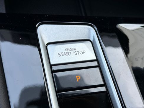 Used 2024 Volkswagen Atlas Cross Sport SEL R-Line image 23