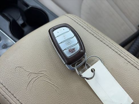 Used 2016 Hyundai Sonata SE FWD image 27