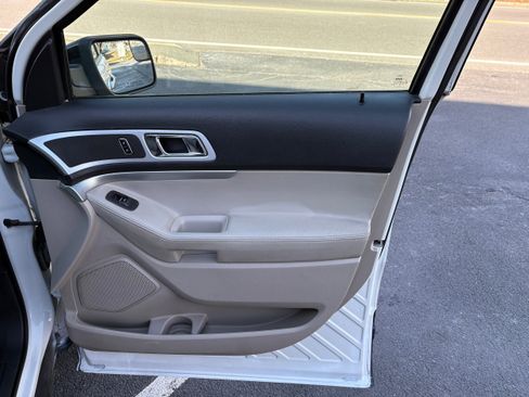 Used 2012 Ford Explorer XLT image 22