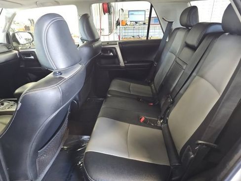 Used 2020 Toyota 4Runner SR5 Premium w/ Moonroof Package AWD/4WD image 30