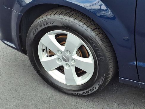 Used 2013 Dodge Grand Caravan SE FWD image 25