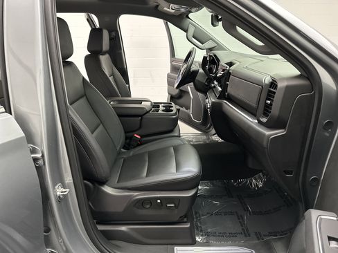 Used 2025 GMC Sierra 1500 SLT image 25