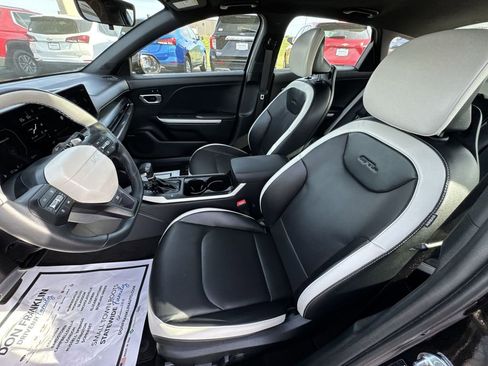 Used 2025 Kia K4 GT-Line w/ GT-Line Premium Package FWD image 11