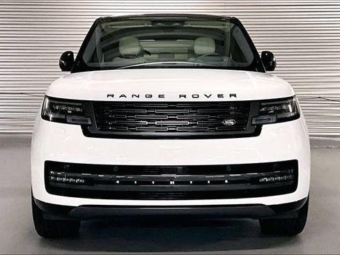 New 2026 Land Rover Range Rover SE AWD/4WD image 2