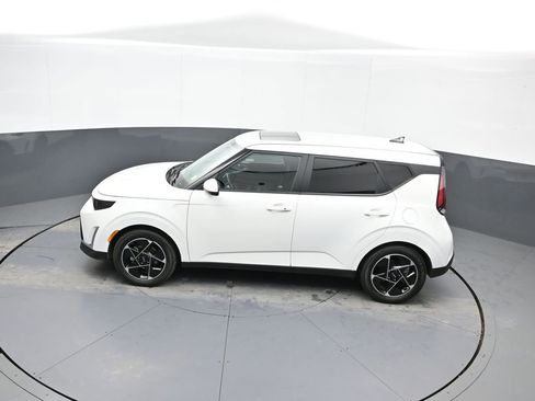 Used 2023 Kia Soul EX image 41